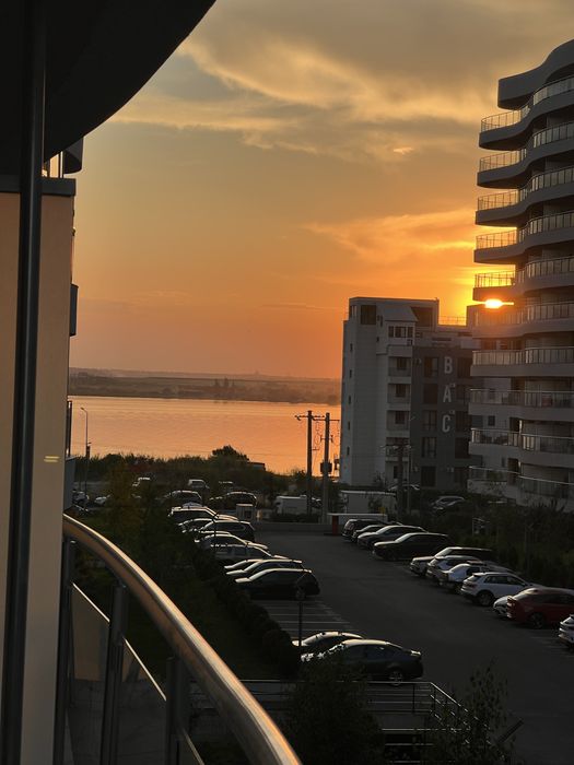 Inchiriez apartament prima linie la mare in Mamaia nord