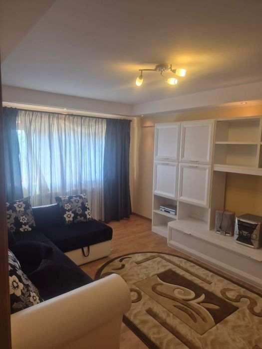 Vand apartament doua camere