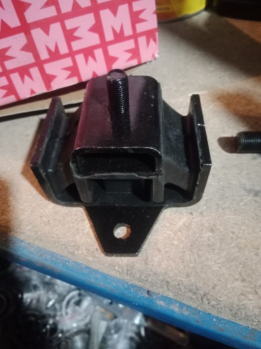 Продам ступицу на Ниссан Патрол