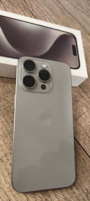 Iphone 15 pro Natural Titanium 256гб с оставаща гаранция