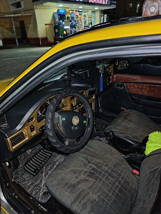 Nexia 2 sotildi srochna