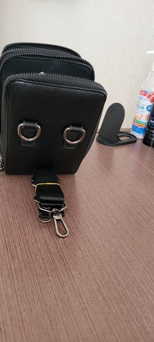 Продам Барсетку ( сумочку)