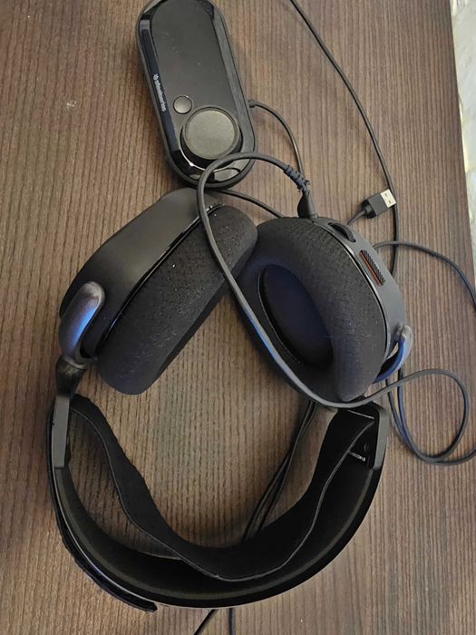 SteelSeries Arctis Pro + GameDAC Wired Gaming Headset
