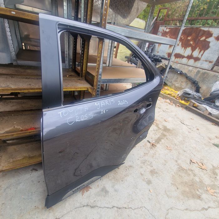 Toyota Yaris Cross 2023 след 2021 задна лява врата