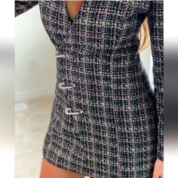 Дамска рокля букле,тип блейзър Zara