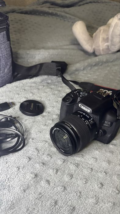Фотокамера Canon EOS 850D Kit 18-55 IS STM