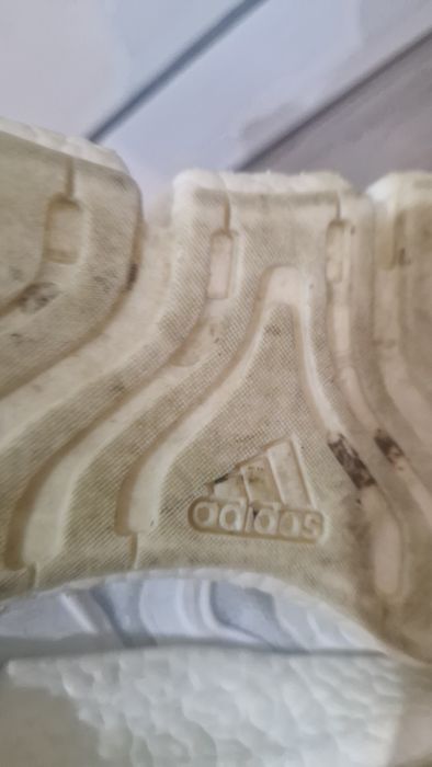 Маратонки 46,5 номер