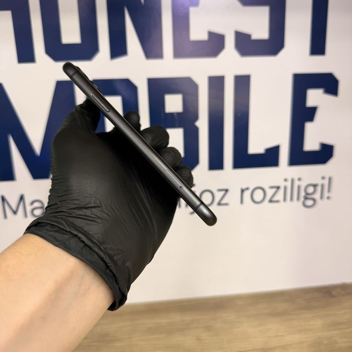 iPhone 11 black holati a’lo