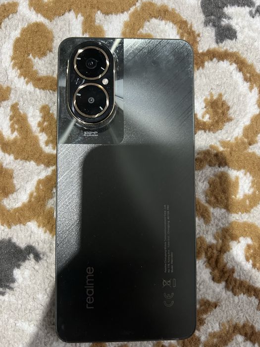 Realme C67 очень хорлшом состоянием