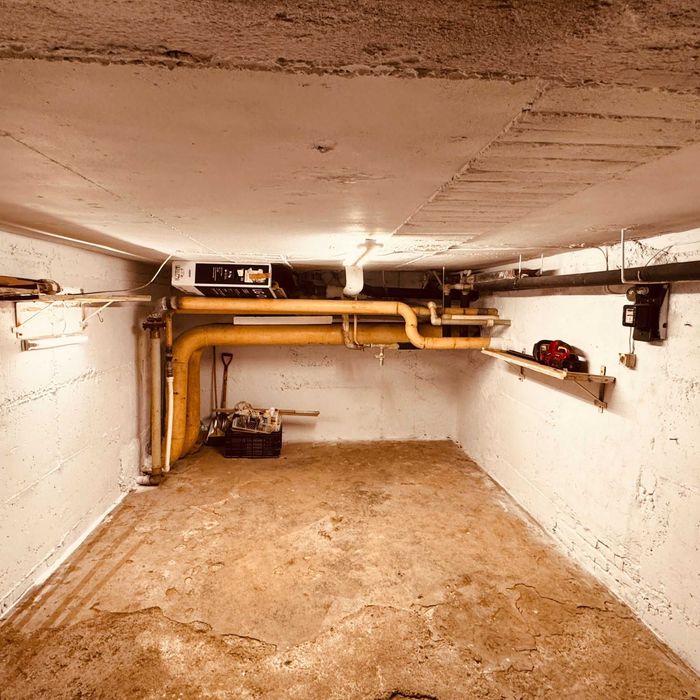 Garaj moto velo depozitare zona Mihalache 1 Mai 18mp incalzit