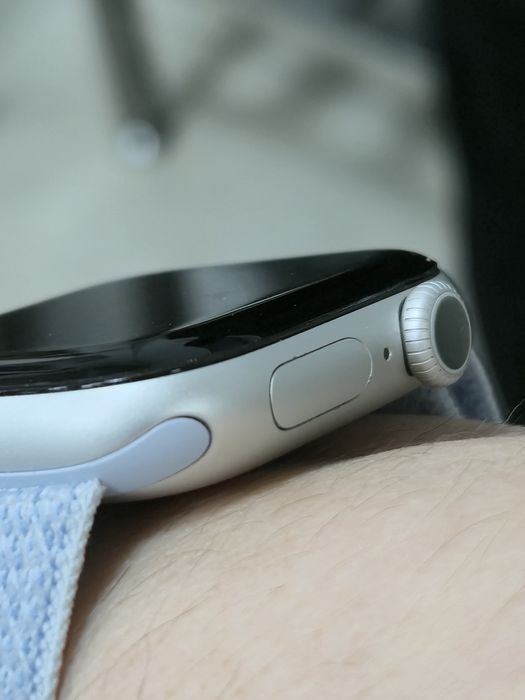 apple watch 10 42mm silver