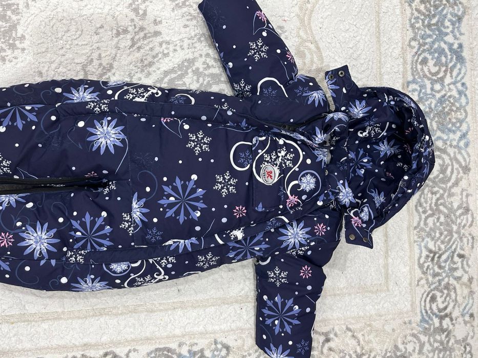 Продам 2 детских комбинезона