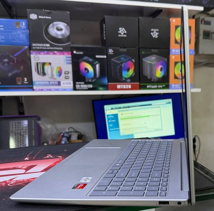 Yangi HP Laptop 15-fc0171nla | Athlon 7120U / 8GB RAM / 256GB SSD