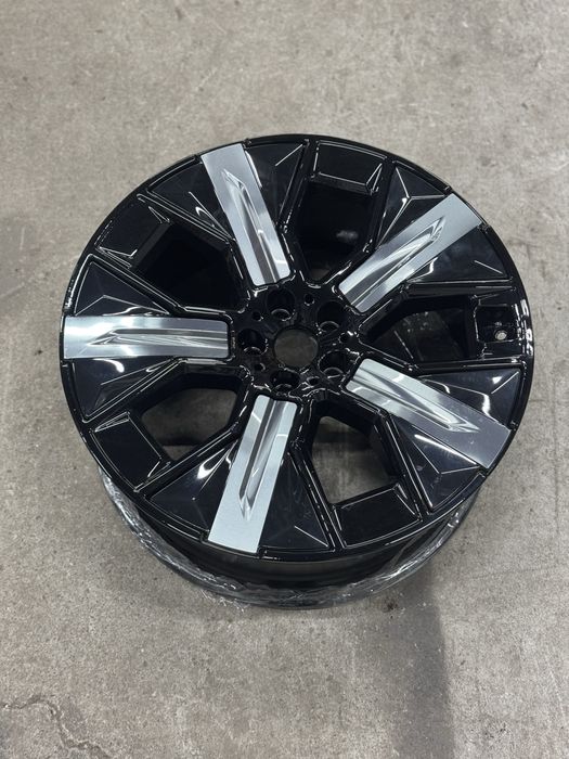 Janta Bmw IX I20 R21 9J Stil 1011