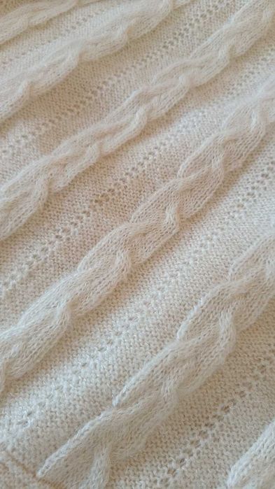 Бяла рокля Benetton - М размер