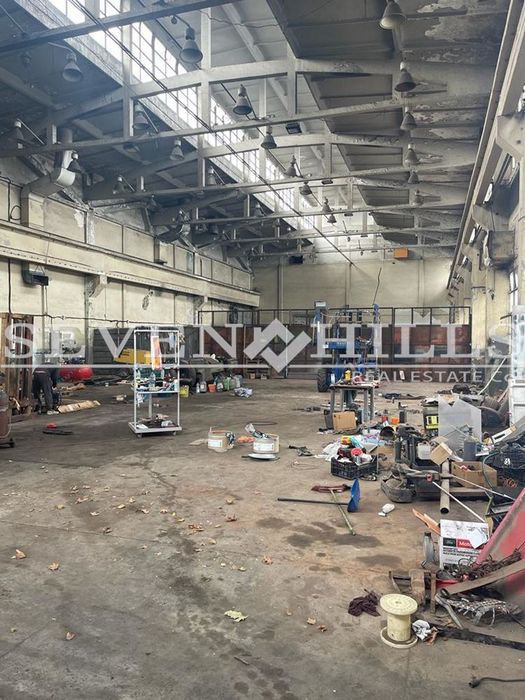 Дава се под наем Склад в Пловдив, Индустриална зона - Юг - 860 кв.м за 2150 € - Снимка #1