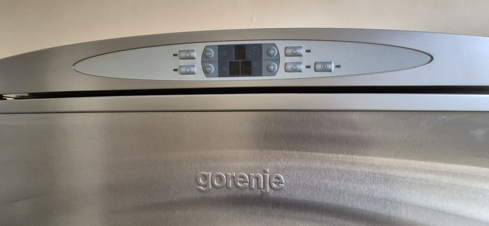 Продавам хладилник Gorenje