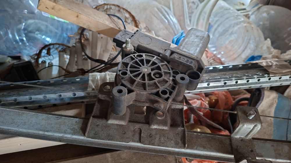 Продам запчасти на пежо боксер