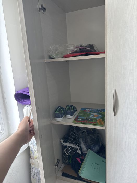 Срочно продам два одинаковых шкафа!