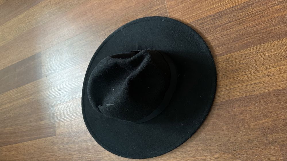 Продам шляпы в хорошем состоянии