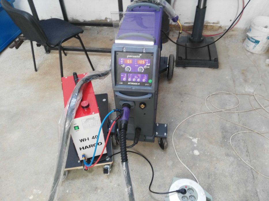 Синергичен инверторен заваръчен апарат Parweld + водно охлаждане