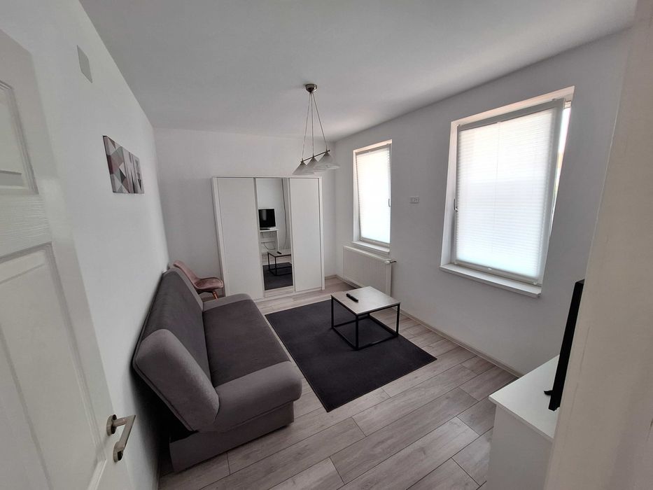 Inchiriez apartament cu 2 camere ultra central