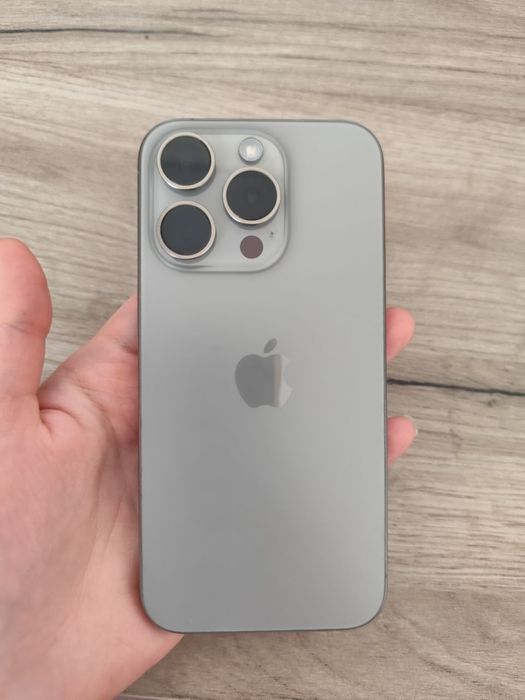 Продам IPhone 15 pro б/у