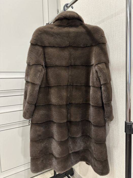 Продам норковую шубу