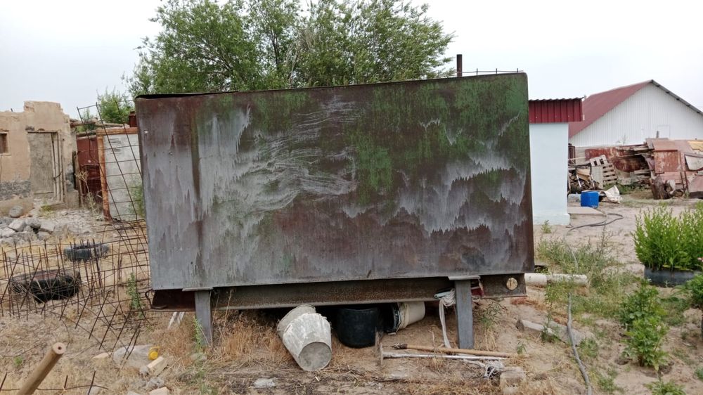 Продаю бачок срочна