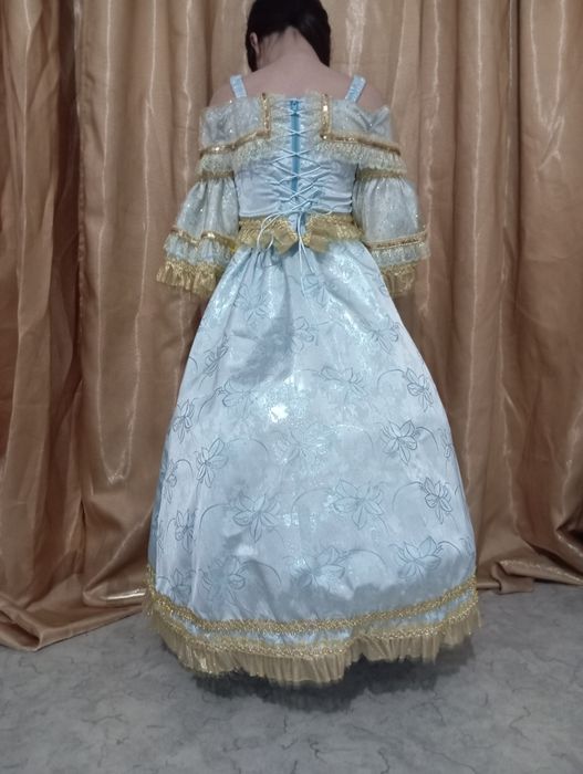 Продам платье нарядные