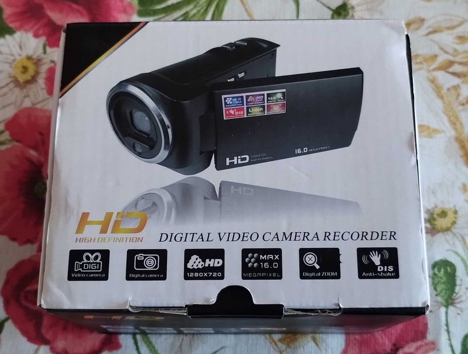 Чисто нова HD мини видеокамера