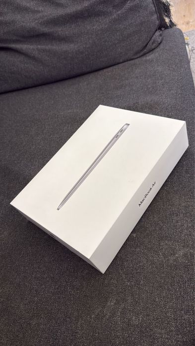 Продам Mackbook air M1, 256 GB