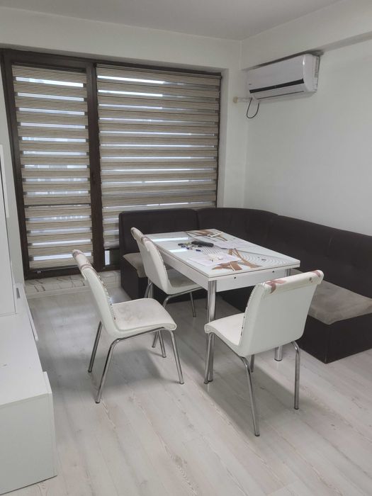 Тристаен с паркомясто