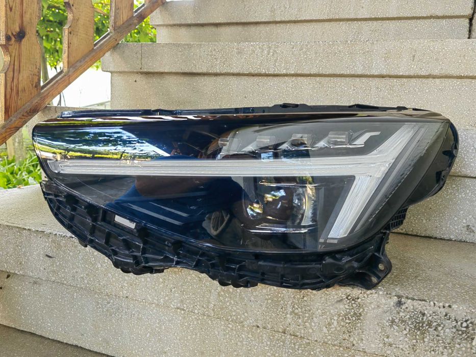 Фар Volvo XC40 Pixel Tehnology LED ляв / Фар Волво ХЦ40 LED Оригинален