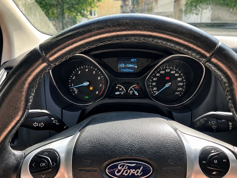 FORD Focus 2015 — imagine 5