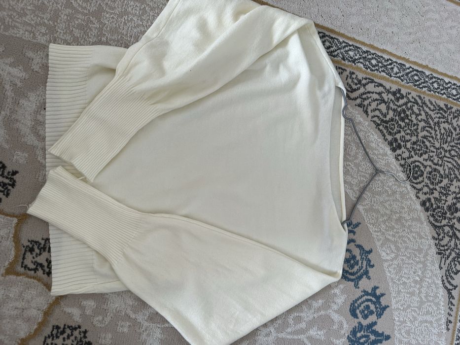 новая кофта на одно плечо