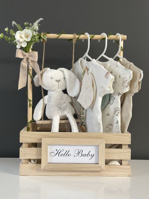 Торти от памперси и бебешки гардеробчета