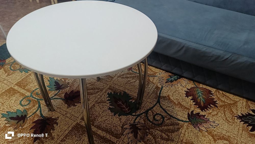 Продам стол в отличном состоянии