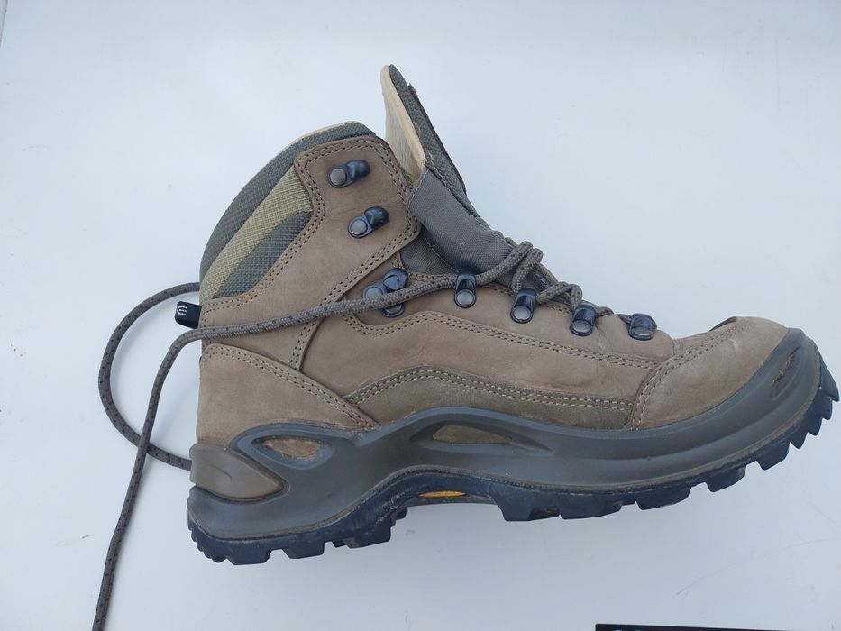 Bocanci LOWA  Renegade 38