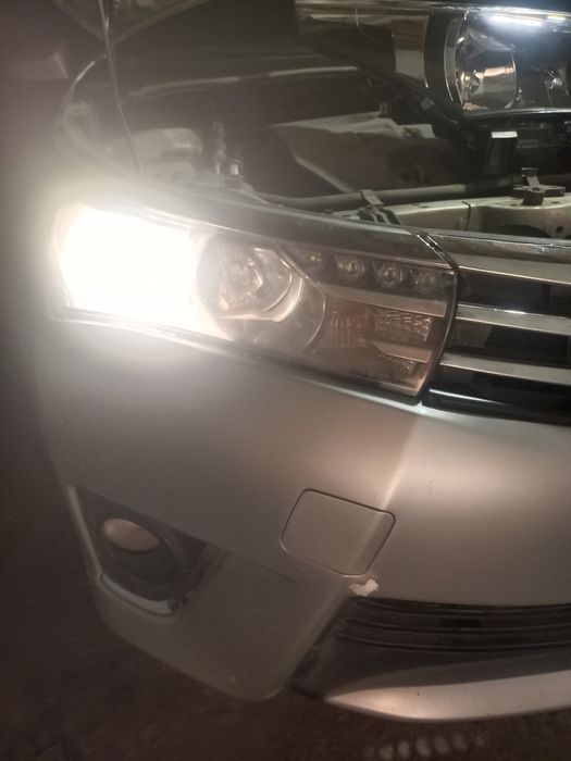 Фара.Тойота королла