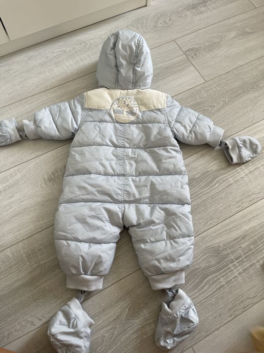 Зимни бебешки космонавти