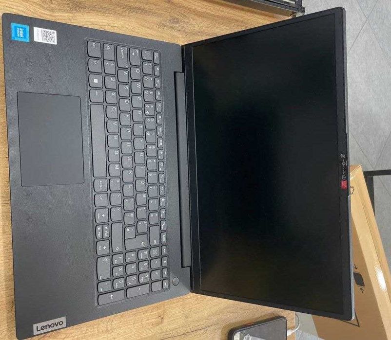 Янги ноутбук Lenovo. Бир хафта ишлатилган.