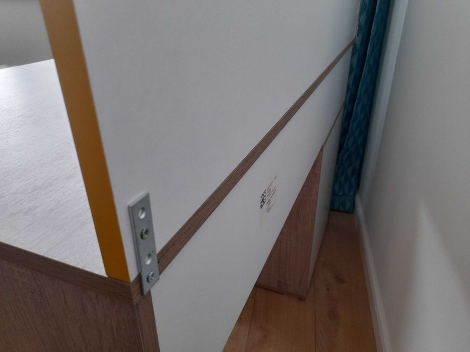 Бюро, Офис работна маса с полица/рафт (Явор) и Гардероб тип секция