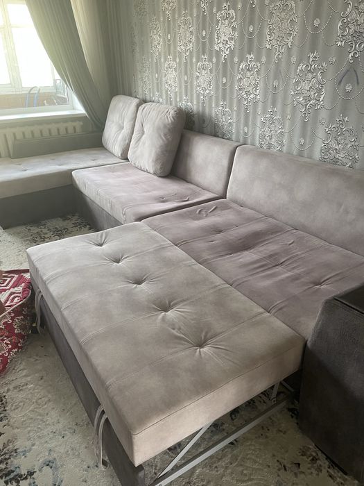 Продаем диван большой