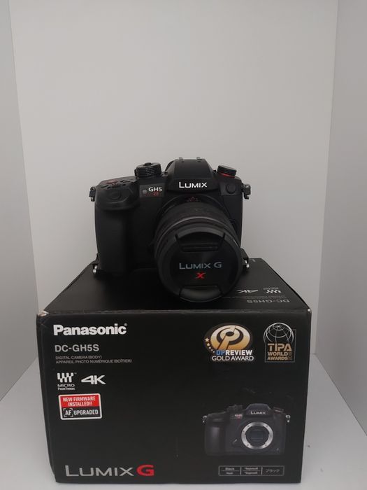 Panasonic lumix DC-GH5S cu obiectiv panasonic lumix 12-35mm f2.8 f
