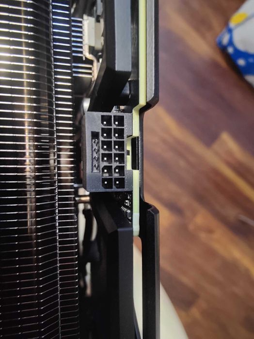 Asus Rog Strix RTX 4070 TI