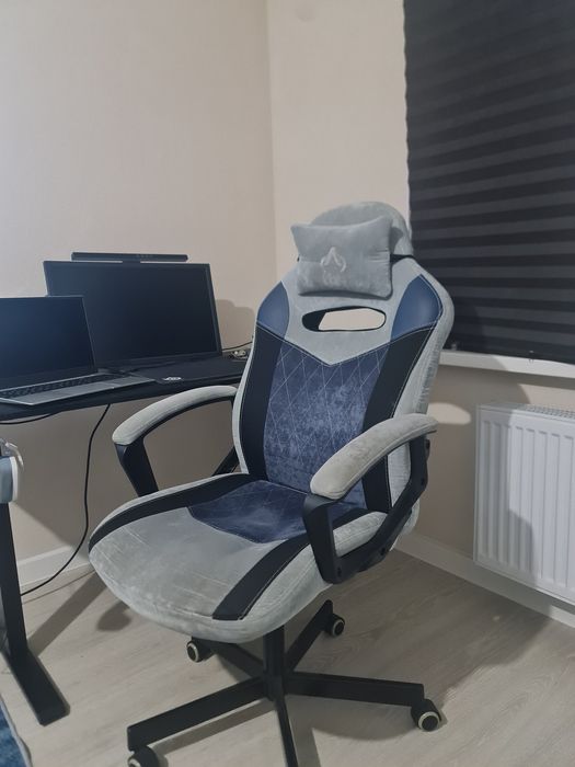 Продам игровое кресло