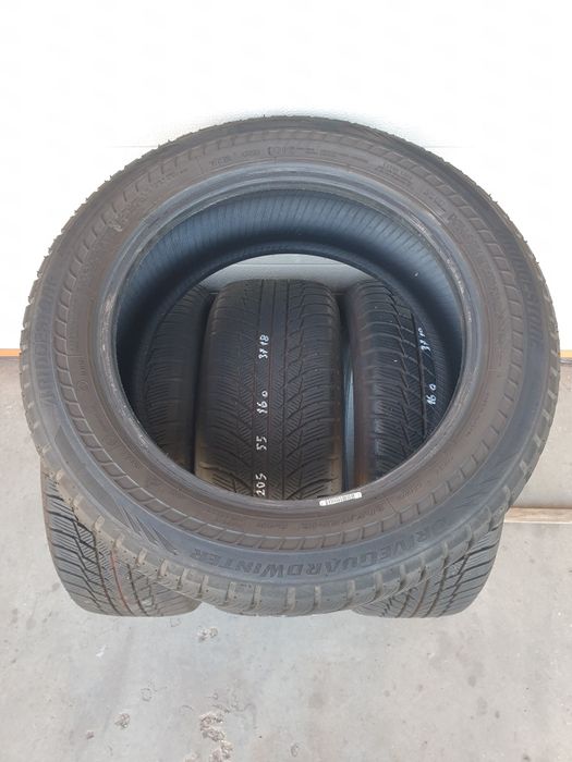 Зимни гуми 4 броя BRIDGESTONE DriverGuardWinter 205 55 R16 дот 3718