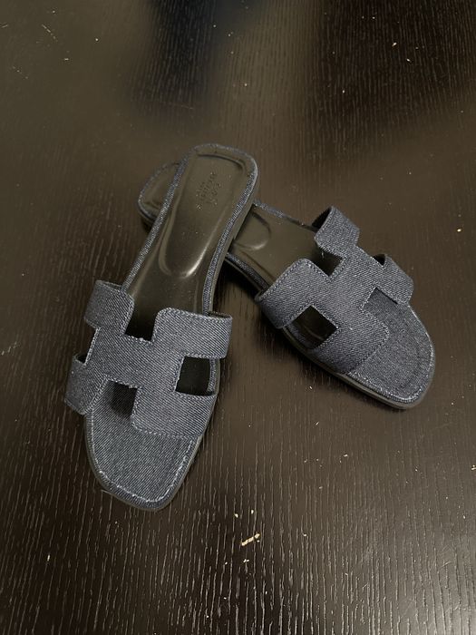 Сандалии летние.