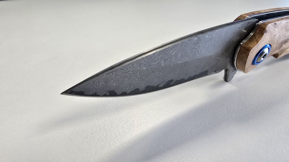 Сгъваем нож, VG10 Damascus